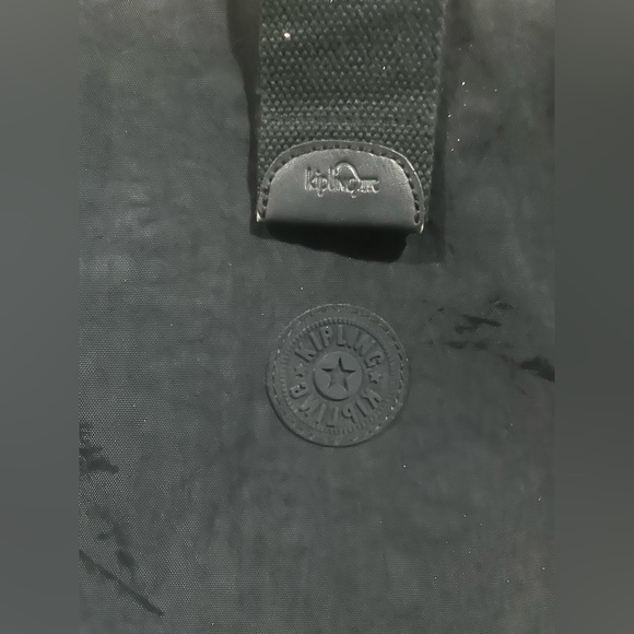 Kipling ipad / large tablet case. Next to new. Used few times - Picture 2 of 6